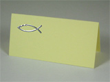 Tischkarte mit Fisch-Symbol